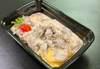 SPECIAL - Cheese Ravioli with Steak and Mushroom Cream Sauce