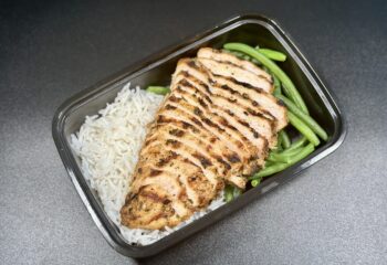 Grilled Chicken with Rice and Green Beans - Large