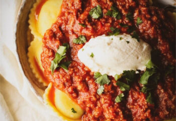 COMFORT - Cheese Ravioli Bolognese